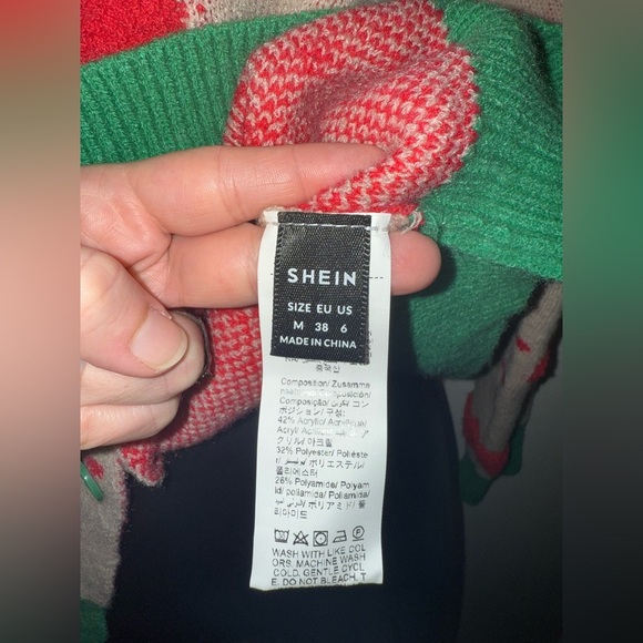 SHEIN Heart Patterned Cardigan Sweater Medium Tan Red Green Valentine's Day - Picture 4 of 9